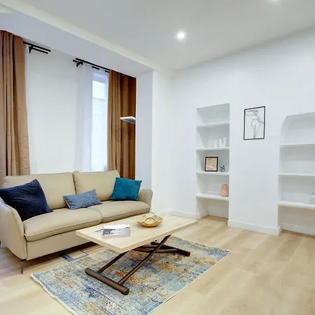 Apartment Flat Les Halles 1Br Paris